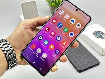 a 12: Samsung Galaxy A73 5G, Б/у, 128 ГБ, цвет - Черный, 2 SIM — 4