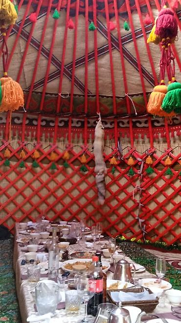 Аренда юрт: Аренда юрты, Каркас Деревянный, 85 баш, С полом, Стулья, Казан — 2