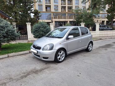 Toyota: Toyota Vitz: 2003 г., 1.3 л, Вариатор, Бензин, Хэтчбэк