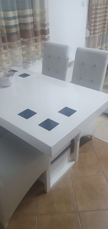 Setovi stolova i stolica: Sto i 4 stolice na prodaju na lalafo.rs — 3 Setovi stolova i stolica: Sto i 4 stolice na prodaju — 3