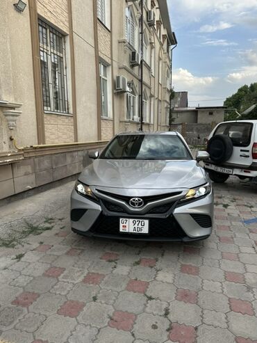 tayota runx: Toyota Camry: 2017 г., 2.5 л, Автомат, Бензин, Седан