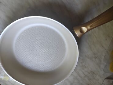 starlux сковорода отзывы: Сковорода с керамическим покрытием, новая, диаметр 28см