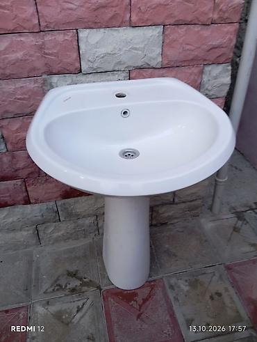 hamam xoncasi: Ayaqüstü keramika əl-üz yuma çanağı (pedestal lavabosu) - Material — 2