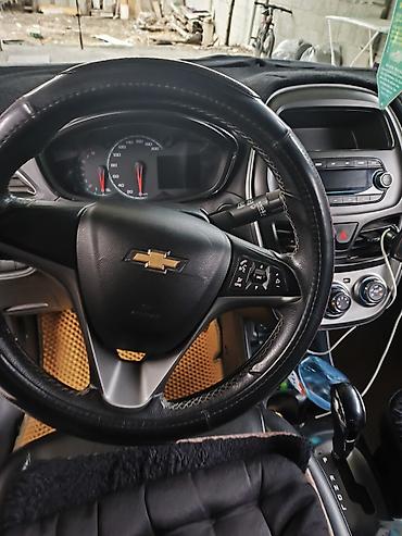 Chevrolet: Chevrolet Spark: 2017 г., 0.1 л, Вариатор, Бензин, Хэтчбэк — 8