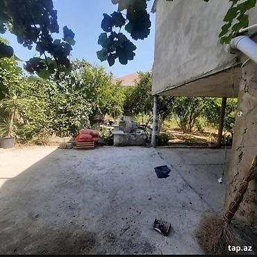 Həyət evləri və villaların satışı: 9 otaq, 140 kv. m, Orta təmir — 13