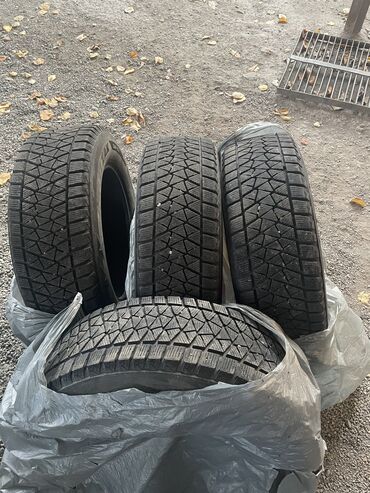 Шины: Шины 225 / 65 / R 17, Зима, Б/у, Комплект, Япония, Bridgestone