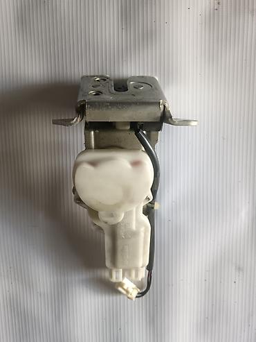 Avtomobil üçün elektrikli qapı kilidi aktuatoru - Tip: Elektrik lalafo.az -da Avtomobil üçün elektrikli qapı kilidi aktuatoru - Tip: Elektrik