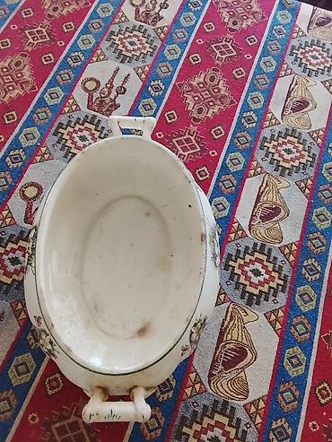 qarmon qabları: 20 ci əsrin əvvəllərinə aid supnik satılır.Qədim əşyadır — 2