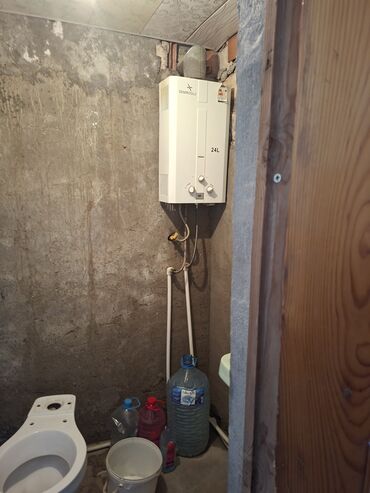 Uzunmüddətli kirayə evlər: Unvan huseyin arif kucəsi (vhacap 0504733275)( adi 0553209370) qaz su — 11