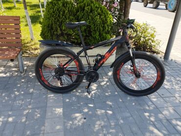 aurus велосипед: Yeni Şəhər velosipedi Strim, 26", sürətlərin sayı: 21, Ünvandan götürmə, Ödənişli çatdırılma