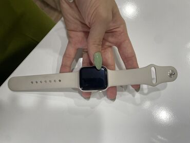 apple watch adapter: Б/у, Смарт часы, Apple, Сенсорный экран, цвет - Бежевый