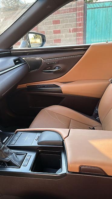 лексуз ис: Lexus ES: 2019 г., 2.5 л, Вариатор, Гибрид, Седан — 7