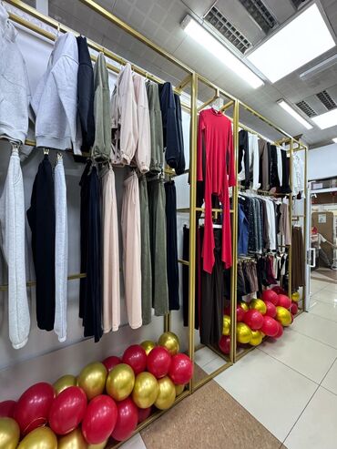 Бутики: Продаю Бутик В торговом центре, 19 м², 1 этаж