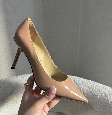 женские бордовые туфли: Лодочки Jimmy Choo - Модель: классические лодочки на шпильке -