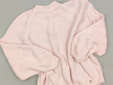 Różowy sweter damski z długimi rękawami to idealny dodatek do
