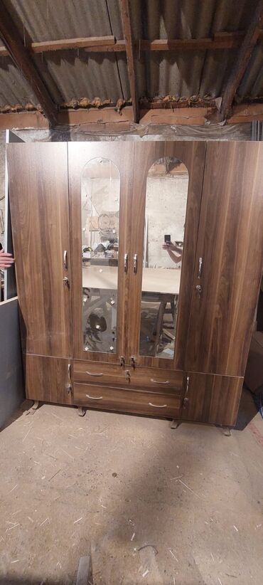 Dolablar: Yeni, 4 qapılı Düz dolab, Dolab-asılqan, Azərbaycan -da lalafo.az — 16 Dolablar: Yeni, 4 qapılı Düz dolab, Dolab-asılqan, Azərbaycan — 16