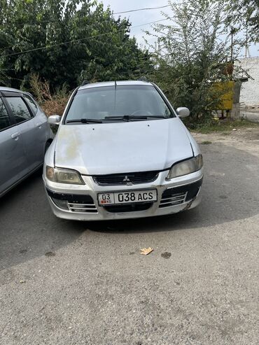 прада машина: Mitsubishi Space Star: 2004 г., 1.6 л, Механика, Бензин, Хетчбек