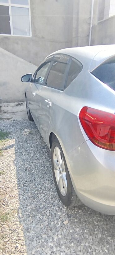 Opel: Opel Astra: 1.4 l | 2010 il 192000 km Hetçbek — 6