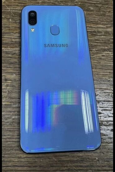 iphone xr цена в бишкеке бу: Samsung Galaxy A40, Б/у, 64 ГБ, цвет - Голубой, 2 SIM