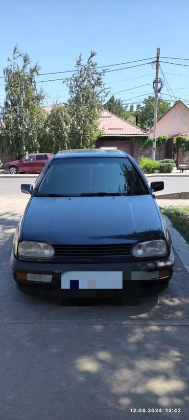 обшивки гольф 4: Volkswagen Golf: 1992 г., 1.8 л, Механика, Бензин