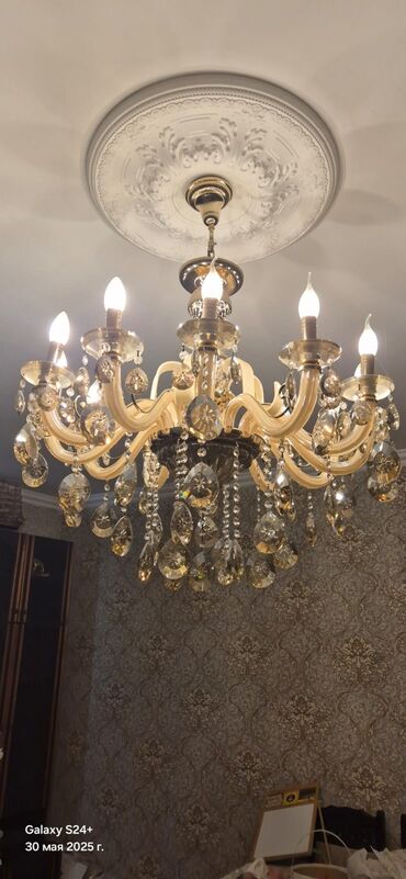 listur sumqayıtda: Çılçıraq, 10 və daha çox lampa, Farfor