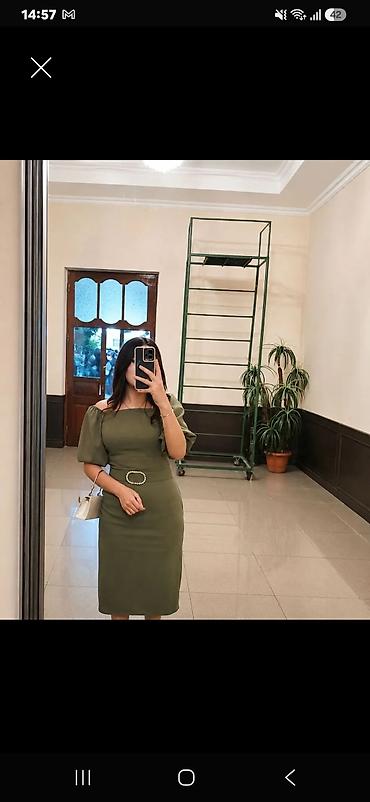 Платья: Zeytun-yaşıl rəngdə elegant qadın donu. - Model: bel vurğulu, dizdən — 1
