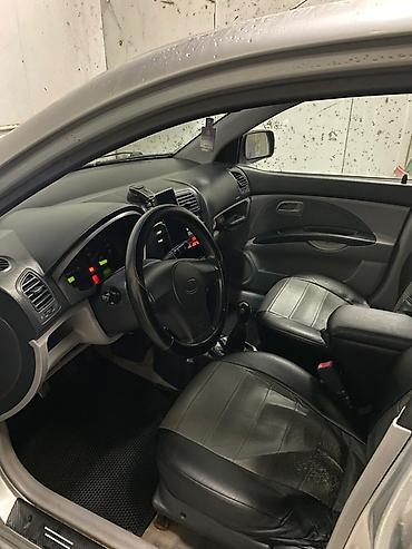 kia picanto 2006: Kia Picanto: 2006 г., 0.1 л, Механика, Бензин, Хэтчбэк — 2