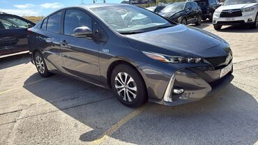 чехол на приус: Toyota Prius: 2021 г., 1.8 л, Вариатор, Гибрид, Хетчбек