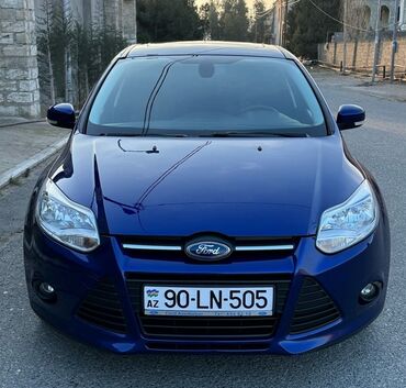 ford tranzit: Ford Focus: 1.6 l | 2014 il 138000 km Hetçbek