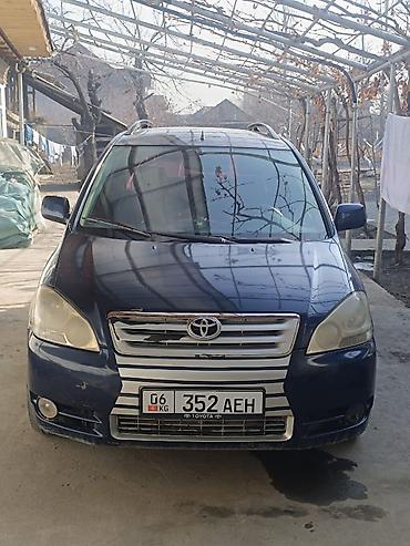 Toyota: Toyota Avensis Verso: 2003 г., 2 л, Механика, Дизель, Минивэн — 2