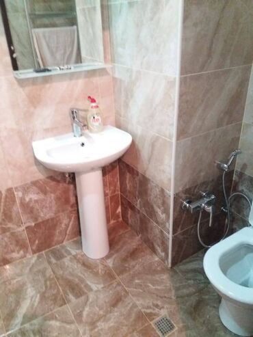 Uzunmüddətli kirayə mənzillər: Xırdalanda Kristal Abseronda 15 mertebeli binanın 15-ci mərtəbəsində — 9