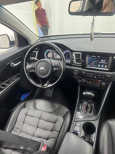niro: Kia Niro: 2018 г., 1.6 л, Гибрид, Кроссовер — 9