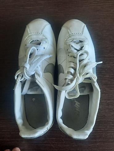 on cloud: Кроссовки, 39, Nike, Б/у, цвет - Белый, Самовывоз — 3