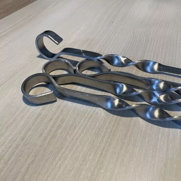 Şişlər: Təmiz nerj şişlər 70 sm taxta qulp. Paslanmaz şişlər həm tikə həm — 12