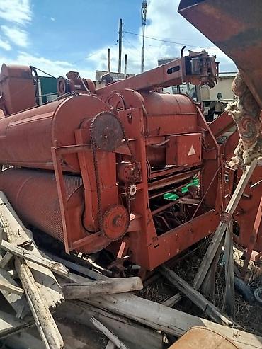 Уборочная техника: Зерноочиститель зернометатель См-4 Отвал-рыхлитель (V-образный) для — 7