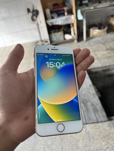 manqal satilir: IPhone 8, 64 GB, Qızılı, Barmaq izi