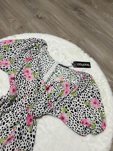 iceberg farke: Boohoo haljina 
Velicina Xl/xxl
Cena 1200 din🟨🟨 — 3