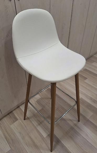 stuldan: Ağ rəngli bar taburesi JYSK yenikimi - Minimalist skandinav dizayn — 1