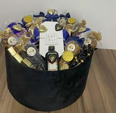 sərfəli nar paketləri: Hədiyyə səbəti – premium tərkibli, hər zovqe uyğun olaraq hediyye — 1