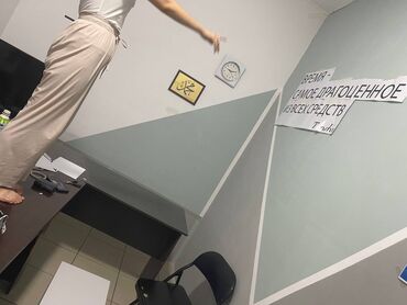 Другие услуги: Оформление декорации стен, разрисовки окон, Группа художников — 8