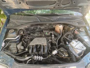 Renault: Renault Clio: 1.2 l | 2000 г. 237000 km. Hečbek — 10