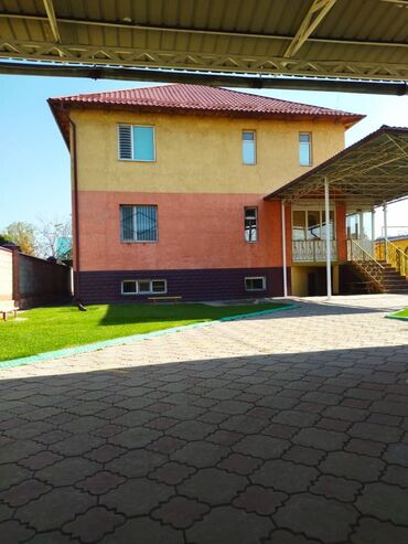 сдаю частный дом бишкеке: 350 м², 10 комнат, Утепленный, Бронированные двери, Балкон застеклен at lalafo.kg сдаю частный дом бишкеке: 350 м², 10 комнат, Утепленный, Бронированные двери, Балкон застеклен