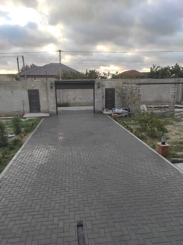 Döşəmə işləri: Xidmət: Həyətyanı sahələr, həyət-dalan, giriş yolları və teraslar üçün — 25