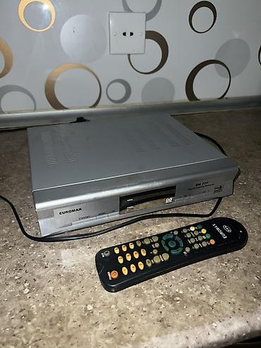tuner: Euromak EM 777 rəqəmsal peyk qəbuledicisi Xüsusiyyətlər: - Model — 1