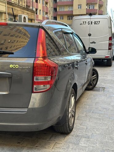 Kia: Kia Ceed: 1.6 l | 2011 il Universal — 5