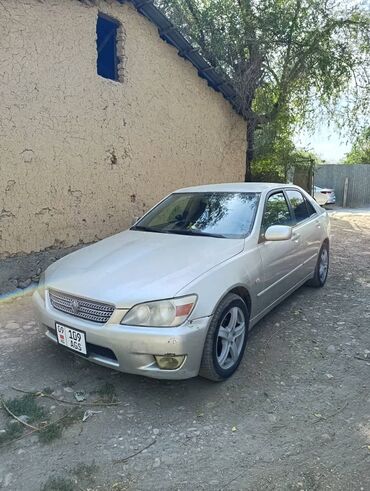 жс лексус: Lexus IS: 2002 г., 2 л, Механика, Бензин, Седан