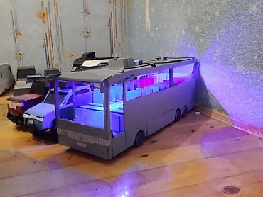 star wars kinder: Kartondan hazırlanmış işıqlı avtobus maketi - Material: sıx karton — 1