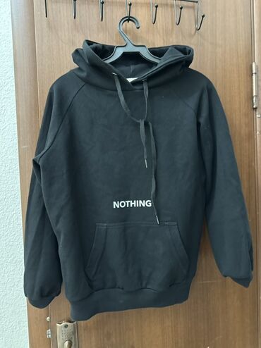 Другая женская одежда: Продаю женские одежды 1) Пальто альпака р50 новое 2500с 2) куртка р — 6