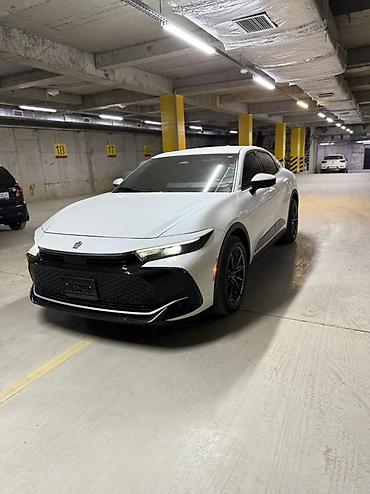 Toyota: Toyota Crown: 2023 г., 2.5 л, Автомат, Гибрид, Кроссовер — 3