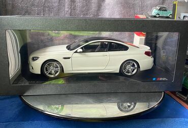 Avtomobil modelləri: Коллекционная модель BMW M6 F13M Coupe Alpine White 2012 Dealer — 3